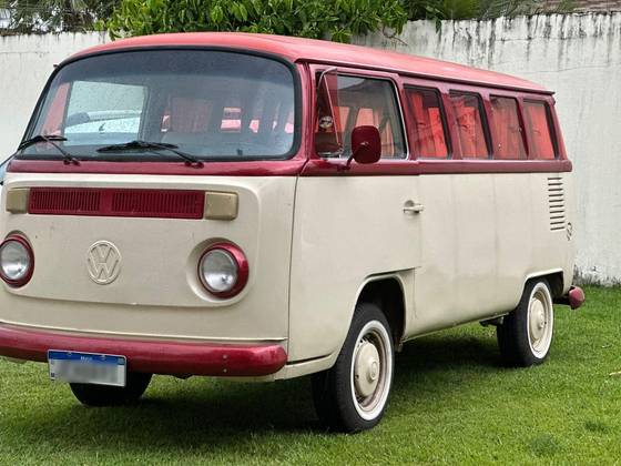 VOLKSWAGEN KOMBI 1.6 STD 8V ÁLCOOL 3P MANUAL